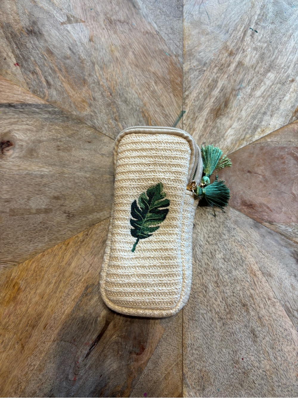 Woven Leaf Embroidered Double Eyewear Case - Green